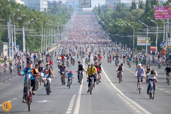 Участники Дня 1000 велосипедистов